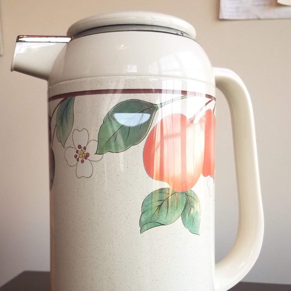 Mikasa "Fruit Panorama" Thermos with Lid - Picture 1 of 7
